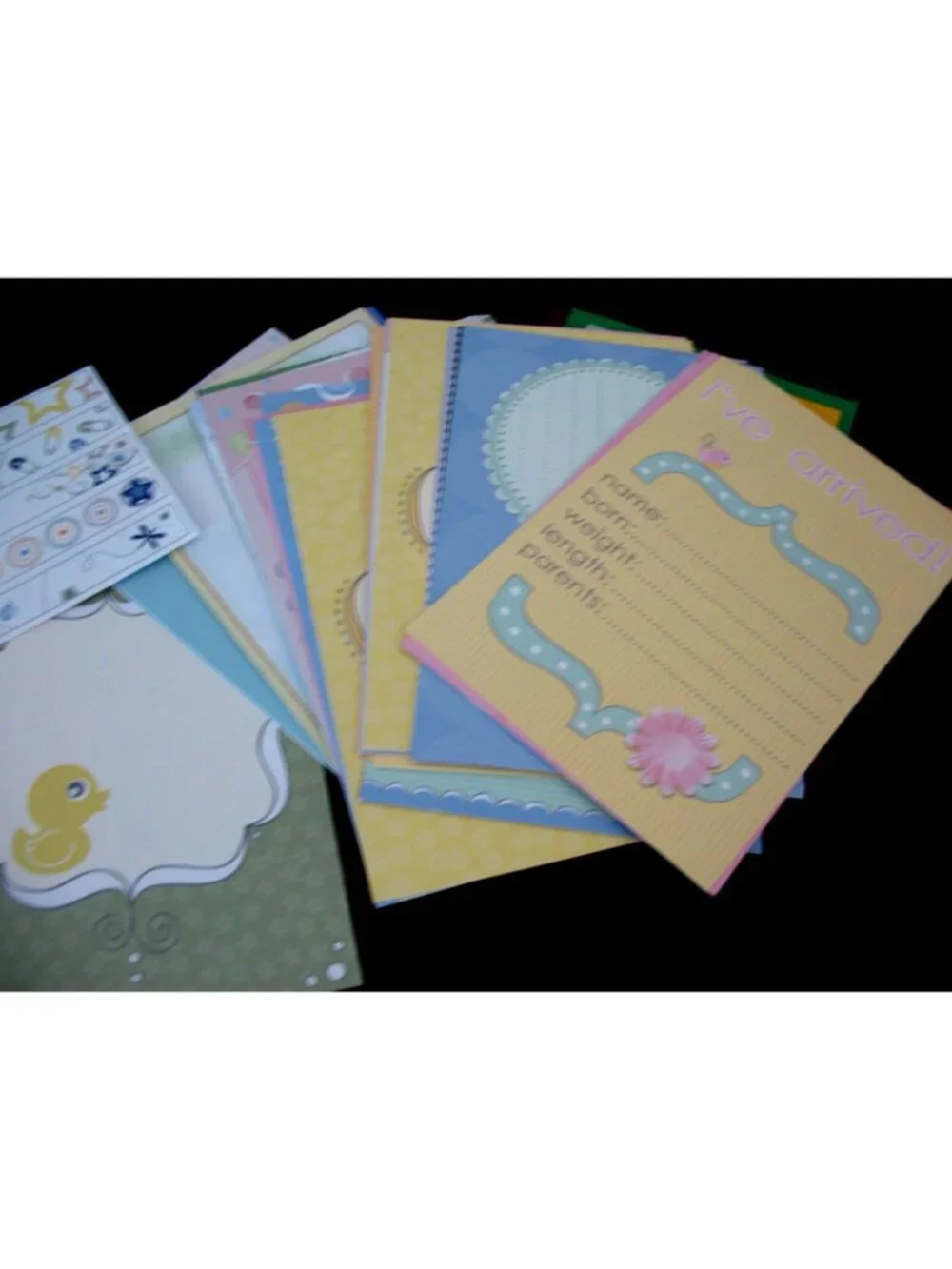 CREATIVE MEMORIES Milestones albumKit; Baby Girl/Boy 4.5x6.5 Photo mats open pk